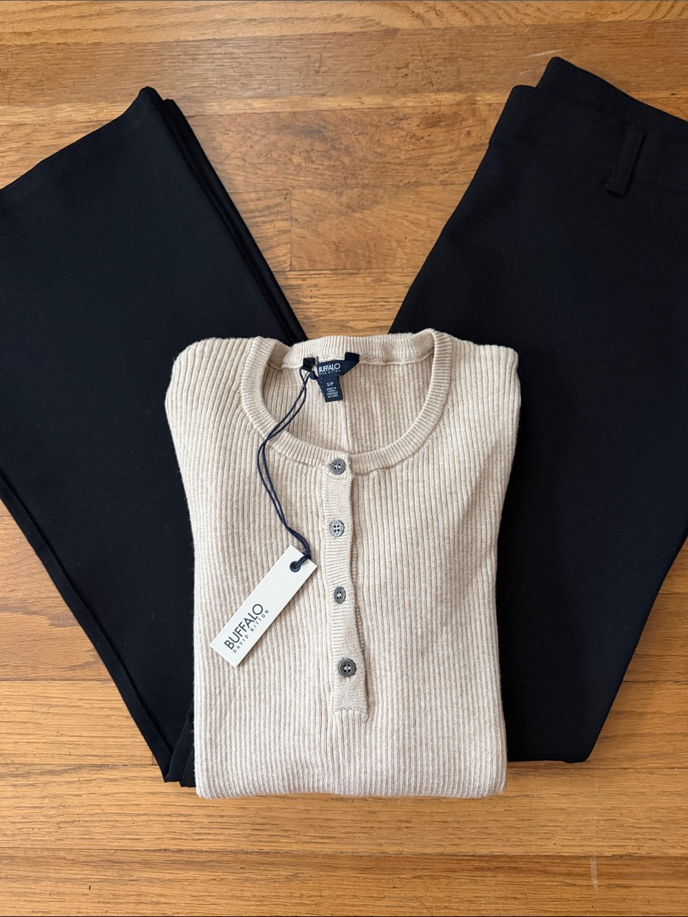 Buffalo David Bitton heather oatmeal ribbed henley sweater. Size S. NWT.